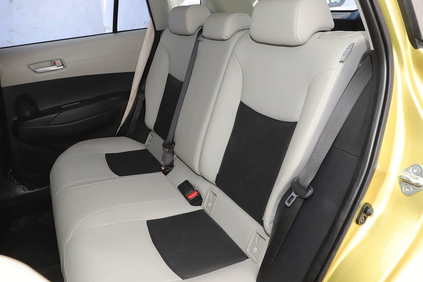 2022 Toyota Frontlander — sièges arrière, SUV compact pour l’exportation